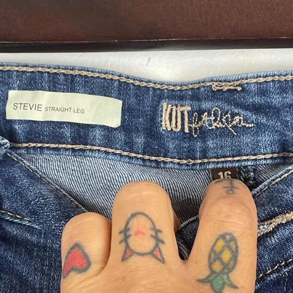 Kut From The Kloth Stevie Straight Leg Jean Size 16 EUC - Picture 7 of 7